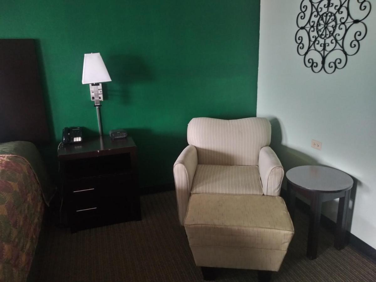 Hearthstone Inn Lafayette ภายนอก รูปภาพ